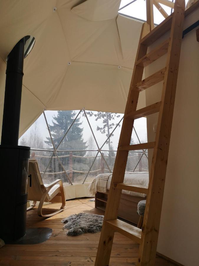 Отель Medve Dome - Luxury Camping In The Middle Of Nature Влэхица Экстерьер фото